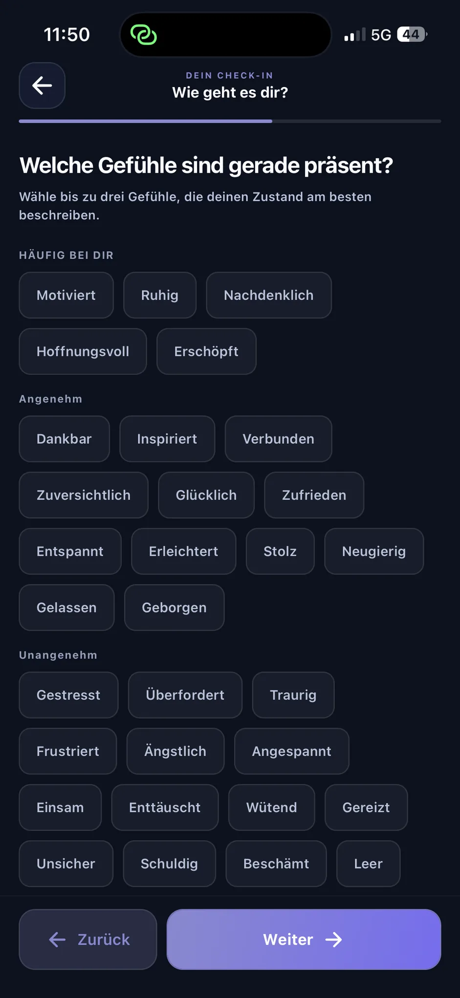 Ein vertiefender Schritt im Check-in: „Welche Gefühle sind gerade präsent?“ mit den Gruppen „Häufig bei dir“, „Angenehm“ und „Unangenehm“ zur Auswahl von bis zu drei Gefühlen.