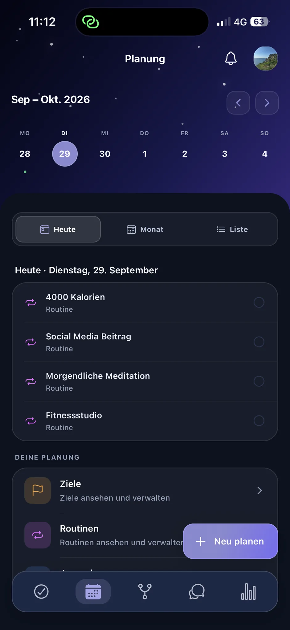 The „Planung“ area in Mentavo: the week bar, the Heute, Monat and Liste views, today's routines and the entry points to goals and routines (app shown in German)