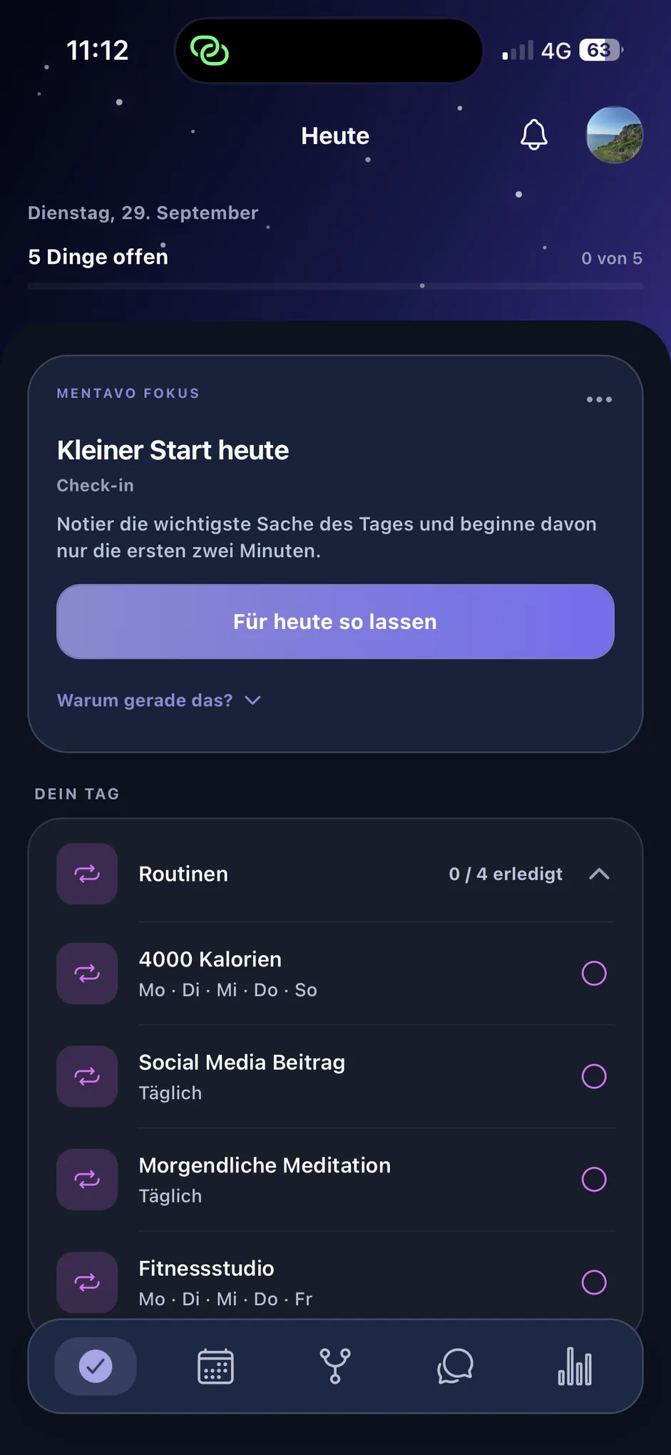 The „Heute“ area in Mentavo: the day status „5 Dinge offen“ and below it the Mentavo focus „Kleiner Start heute“ with a „Warum gerade das?“ button (app shown in German)
